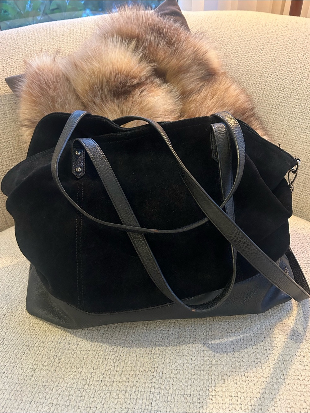 Beautiful BDG Black Suede and Leather Travel Tote❤️16x11x5